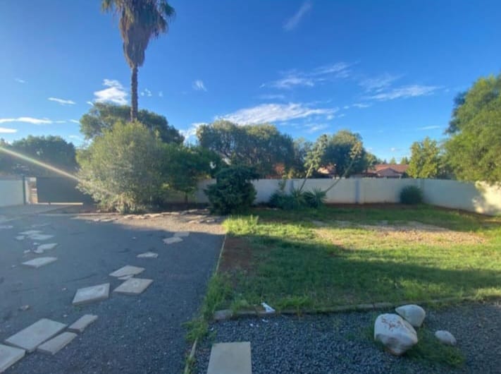  Bedroom Property for Sale in Riviera Northern Cape